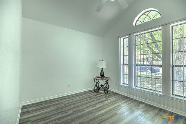 4th bedroom / can be used as office | Image 28