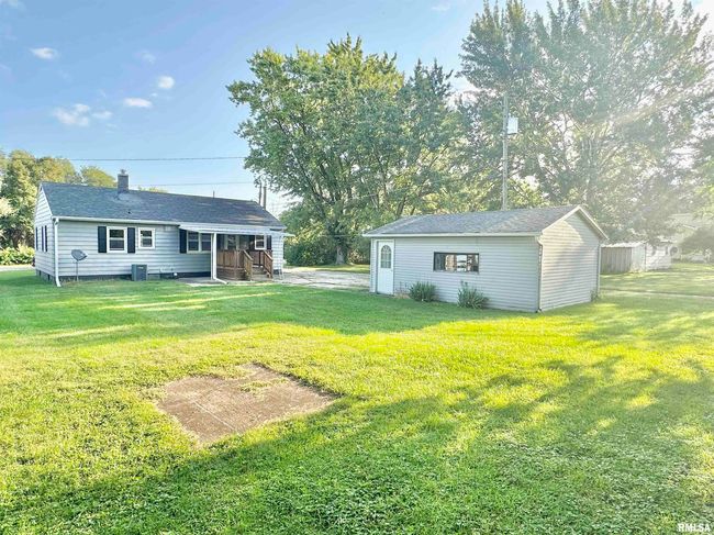 202 W South St, House other with 2 bedrooms, 1 bathrooms and null parking in Abingdon IL | Image 4