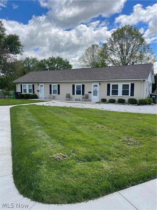 162-160-162 N State St, Rittman, OH, 44270-1516 | Card Image