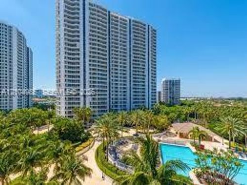 308-21205 Ne 37th Ave, Aventura, FL, 33180-4052 | Card Image