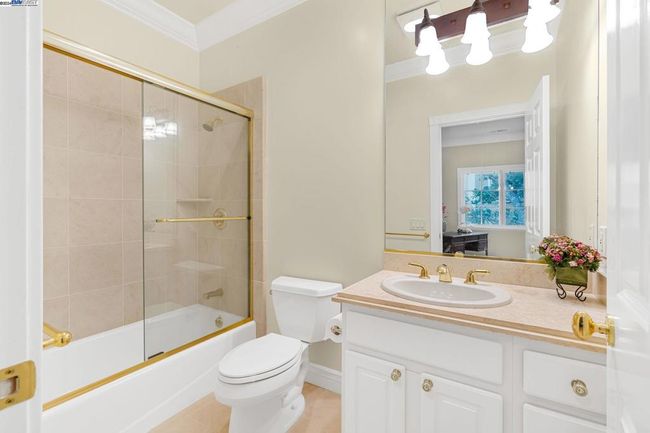 11 La Strada Ct, House other with 5 bedrooms, 5 bathrooms and 2 parking in Burlingame CA | Image 51