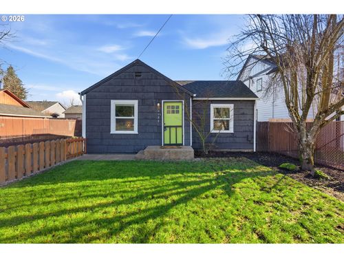 16484 Front Ave, Oregon City, OR, 97045-1282 | Card Image