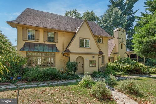 651 N Chester Rd, SWARTHMORE, PA, 19081-1014 | Card Image