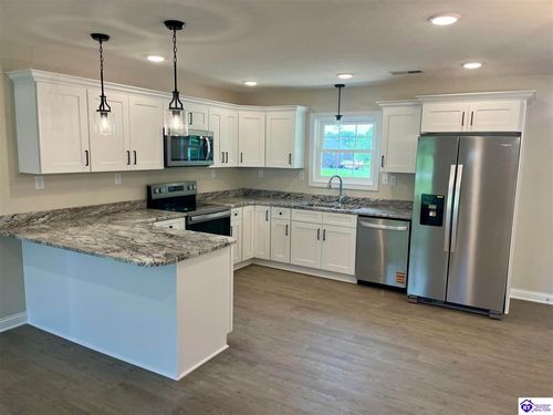 339 Beasley Blvd, Elizabethtown, KY, 42701-7495 | Card Image