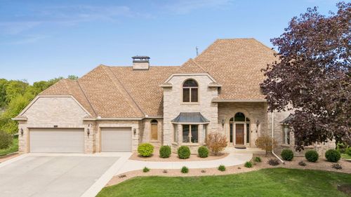 11824 Welters Way, Eden Prairie, MN, 55347-2839 | Card Image