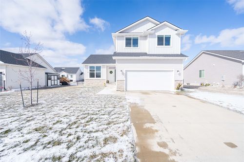 1402 Nw Reinhart Dr, Ankeny, IA, 50023-7911 | Card Image