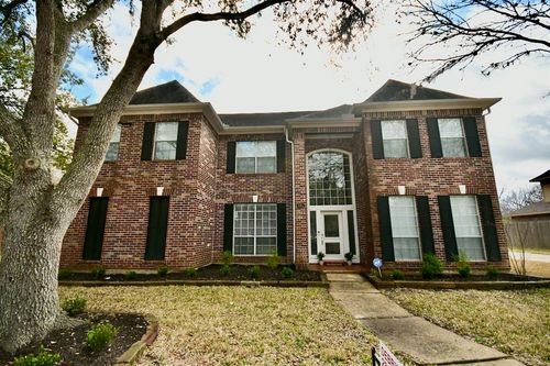 301 Eagle Lakes Drive, Friendswood, TX, 77546 | Card Image