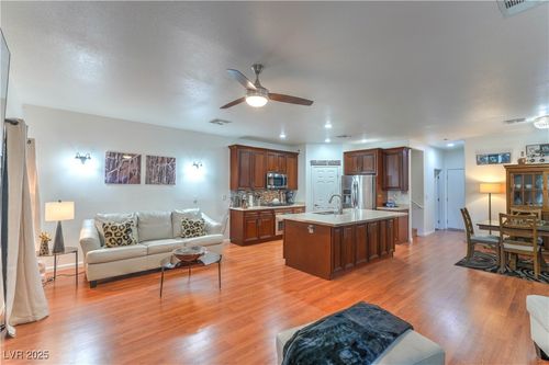 unit-103-6031 Fiddler Ridge Trl, Henderson, NV, 89011-1428 | Card Image