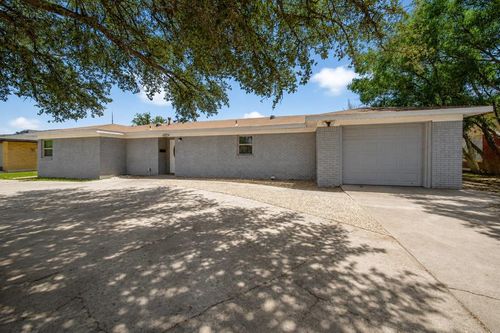2415 W Cuthbert Ave, Midland, TX, 79701-5622 | Card Image