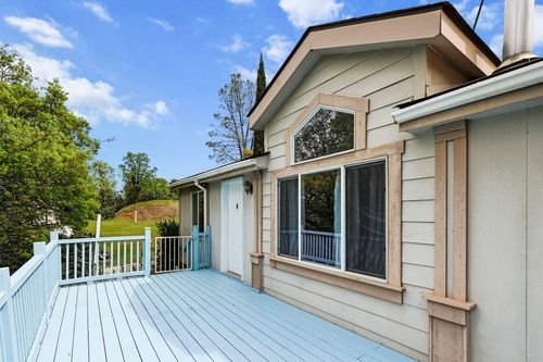 17235 View Dr, Cottonwood, CA, 96022-8581 | Card Image