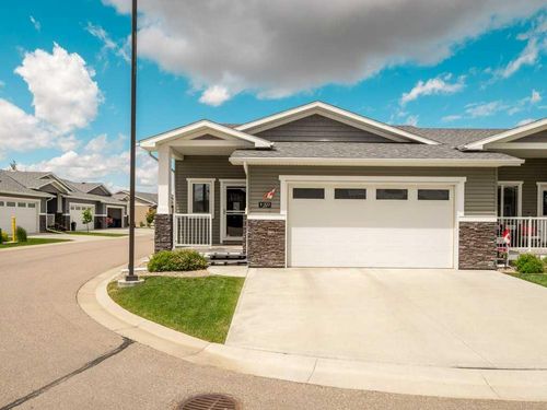1-322 Northlander Bend W, Lethbridge, AB, T1J5T5 | Card Image