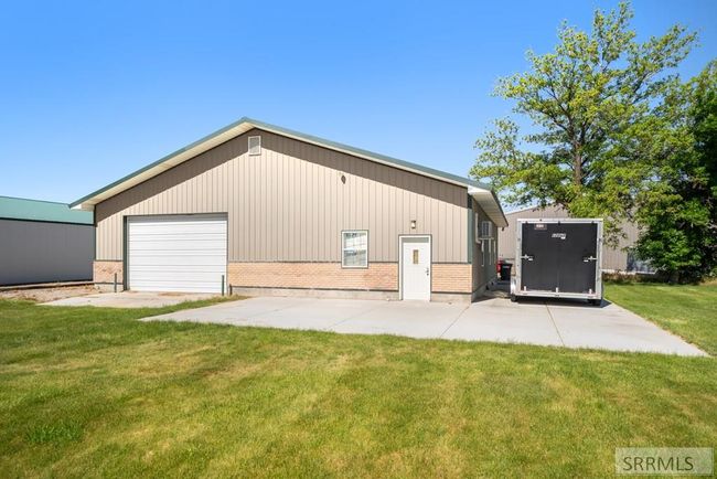 147 N 3900 E, House other with 6 bedrooms, 3 bathrooms and 2 parking in Rigby ID | Image 43