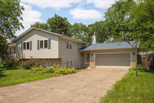 209 Dennison Ave, Shoreview, MN, 55126-6237 | Card Image