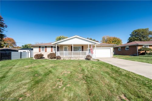 4710 Pinegrove Ave, Youngstown, OH, 44515-4849 | Card Image