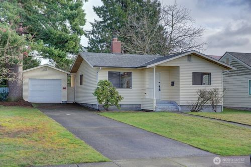 1111 Lombard Avenue, Everett, WA, 98201 | Card Image