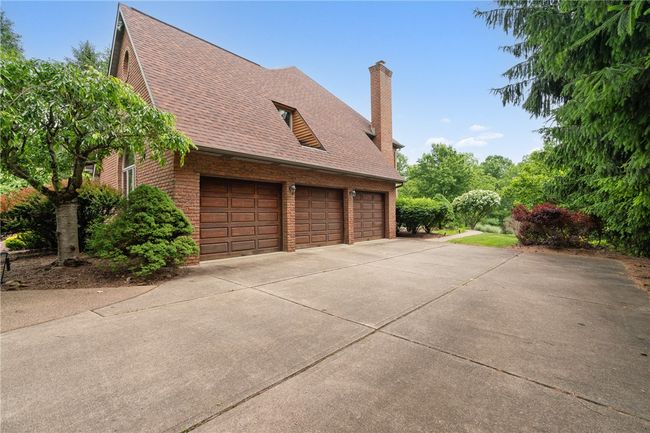 26 Indian Fields Trl, House other with 4 bedrooms, 5 bathrooms and 3 parking in Lower Burrell PA | Image 34