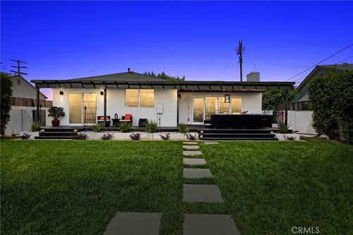 8114 Coldwater Canyon Ave, North Hollywood, CA, 91605 | Card Image