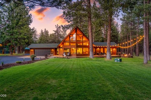 69420 Crooked Horseshoe Rd, Sisters, OR, 97759-9672 | Card Image