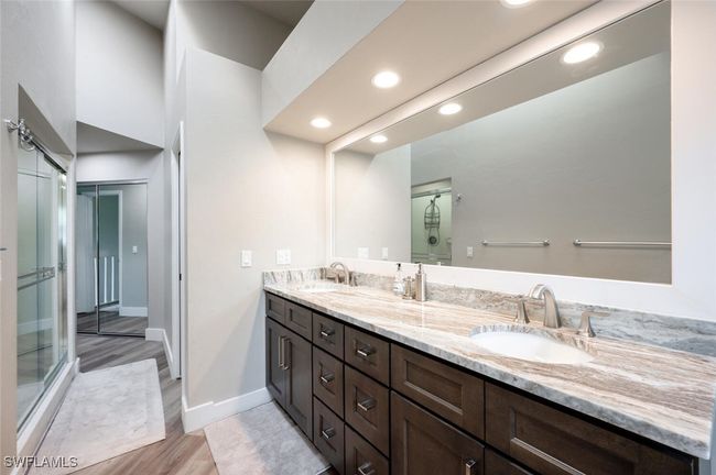 27113 Oakwood Lake Dr, House attached with 3 bedrooms, 3 bathrooms and null parking in BONITA SPRINGS FL | Image 24