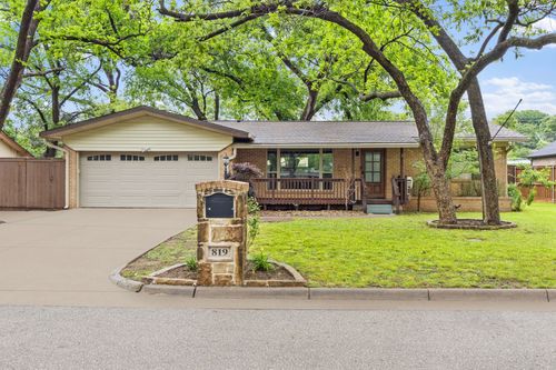 819 Del Mar Ln, Arlington, TX, 76012-4541 | Card Image