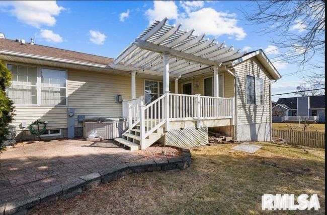 2521 W 63 Rd St, Condo with 3 bedrooms, 3 bathrooms and null parking in Davenport IA | Image 16