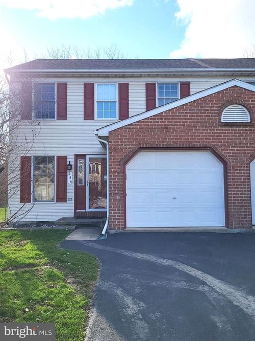 446 Crosswinds Dr, LITITZ, PA, 17543-7816 | Card Image