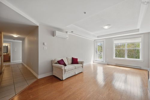 305-476 Main St, Mahone Bay, NS, B0J2E0 | Card Image