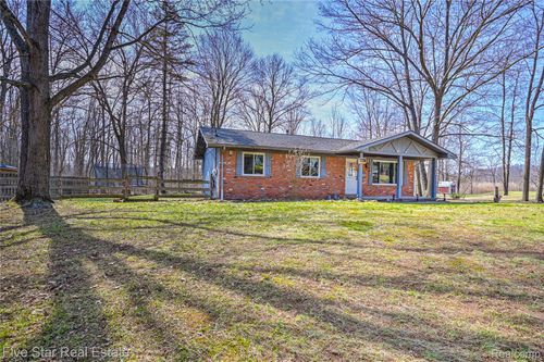 12335 Big Lake Rd, Davisburg, MI, 48350-3412 | Card Image
