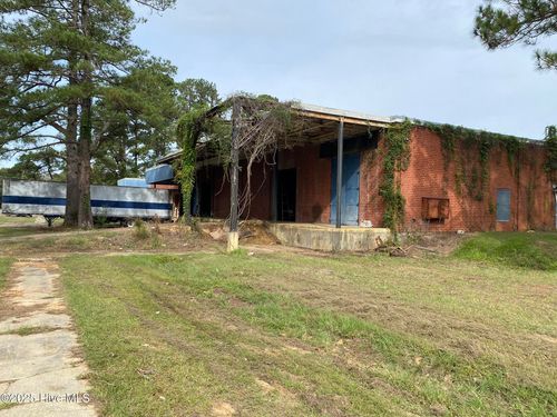 523 Flitter Hill Rd, Whiteville, NC, 28472-9607 | Card Image