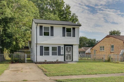 732 22nd St, Newport News, VA, 23607-5218 | Card Image