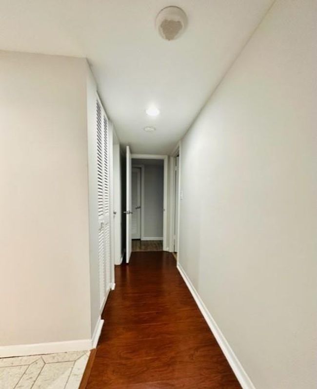 APT-212 - 1150 Hillsboro Mile, Condo with 2 bedrooms, 2 bathrooms and null parking in Hillsboro Beach FL | Image 14