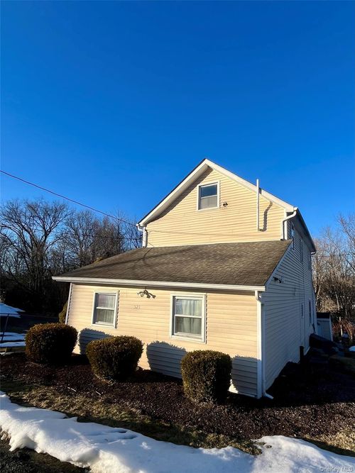 521 E Main St, Middletown, NY, 10940-2633 | Card Image