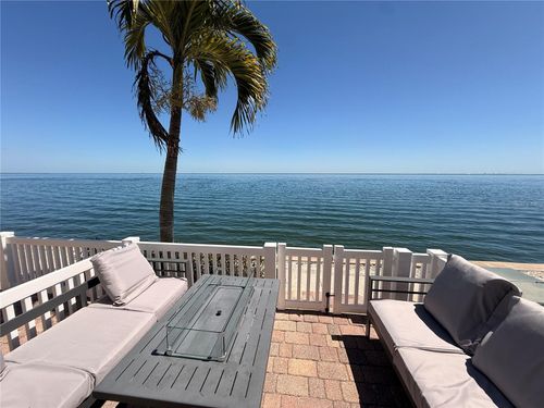 4942 Coquina Key Dr Se, ST PETERSBURG, FL, 33705-4817 | Card Image