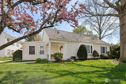 c-391 Orrington Ln, Monroe, NJ, 08831-1834 | Card Image