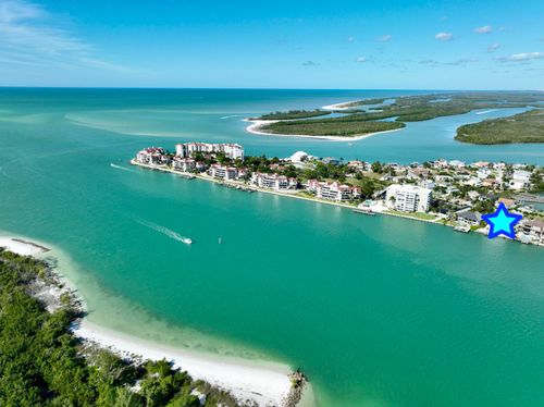 28 W Pelican Street, NAPLES, FL, 34113 | Card Image