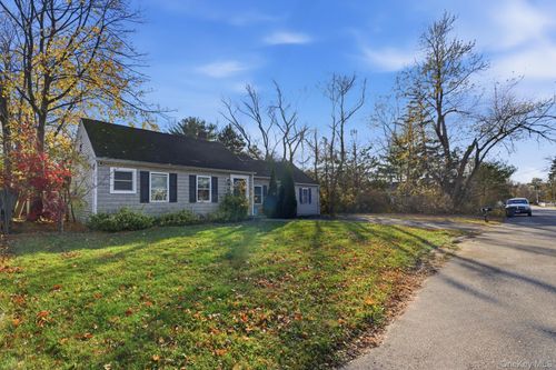 36 Ralph Ave, Brentwood, NY, 11717-3713 | Card Image