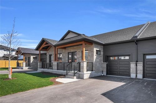 27-29 Weymouth St, Elmira, ON, N3B0E6 | Card Image