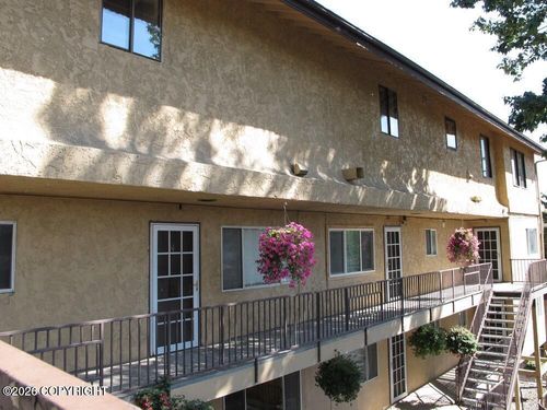 apt-3-524 Eyak Dr, Anchorage, AK, 99501-5369 | Card Image