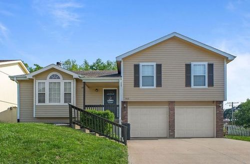4602 Crystal Dr, Saint Joseph, MO, 64503-2052 | Card Image