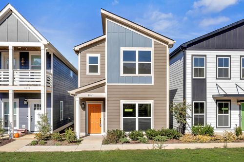 1821 Cotton Way, Chattanooga, TN, 37404-5252 | Card Image