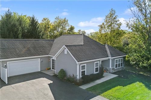 1106 Brookfield Dr, Waynesville, OH, 45068-9582 | Card Image