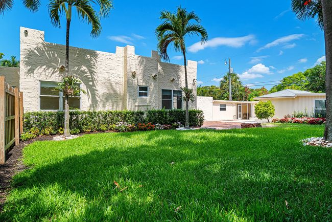 813 Avon Rd, House other with 4 bedrooms, 2 bathrooms and null parking in West Palm Beach FL | Image 22