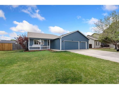 3240 Belmont Ct, Wellington, CO, 80549-3228 | Card Image