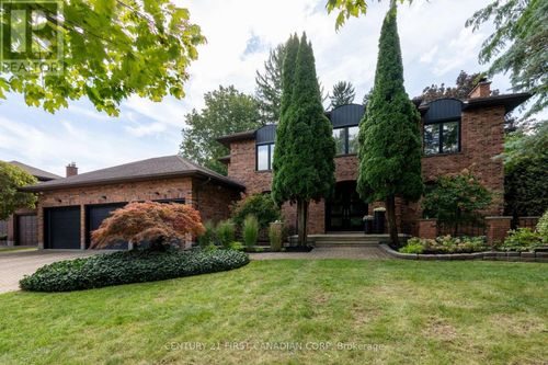 86 Tobin Crt, London, ON, N6K3Y4 | Card Image