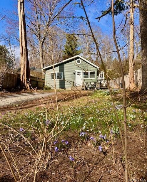 66 Lake Shore Dr, Patterson, NY, 12563-1506 | Card Image