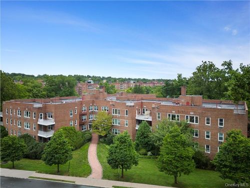 2a-700 Scarsdale Avenue, Eastchester, NY, 10583 | Card Image