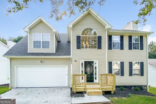 3623 Salem Hills Dr, Lithonia, GA, 30038-4860 | Card Image