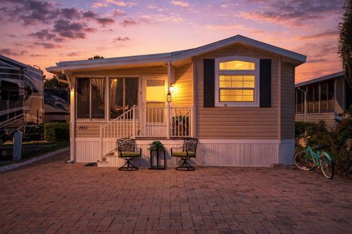 2411 Citrus Tree Rd, CLERMONT, FL, 34714-6331 | Card Image