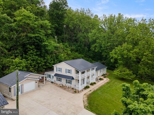 2586 Pine Grove Rd, STANLEY, VA, 22851-5401 | Card Image