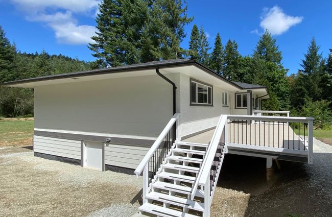 1501 Fulford Ganges Road, House other with 3 bedrooms, 1 bathrooms and 12 parking in Salt Spring Island BC | Image 2